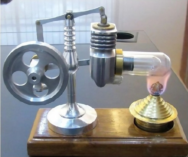 STERLING ENGINE WORKING MODEL